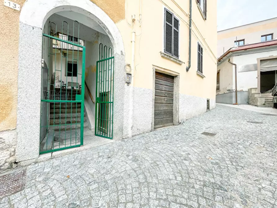 Immagine 2 di Appartamento in vendita  in via Roma a Pella