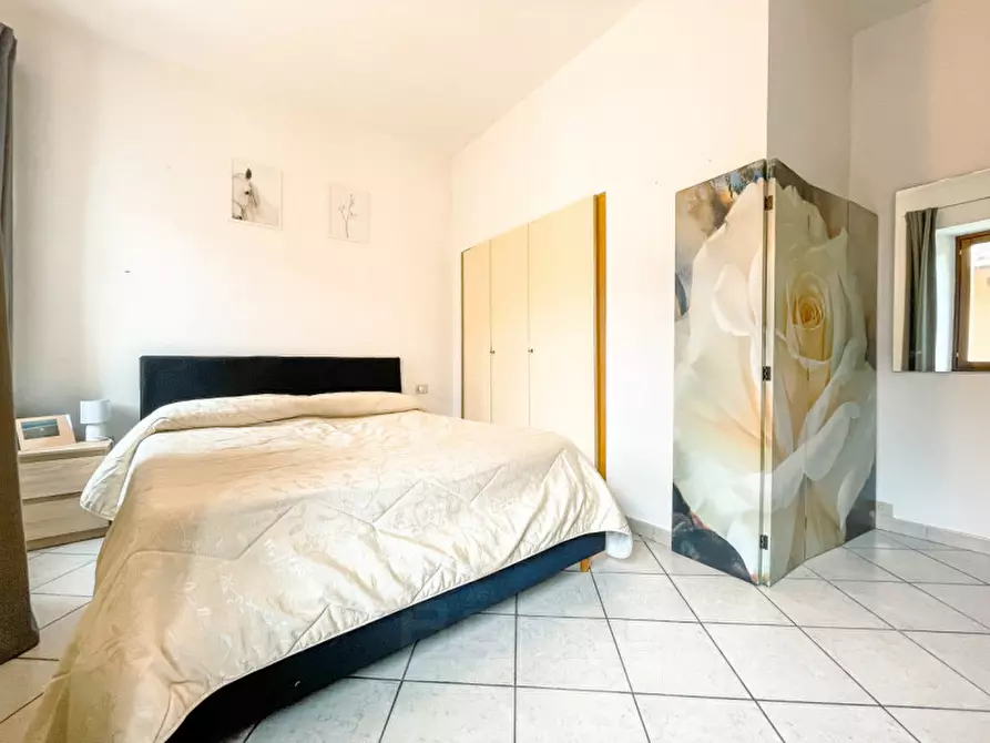 Immagine 10 di Appartamento in vendita  in via Roma a Pella