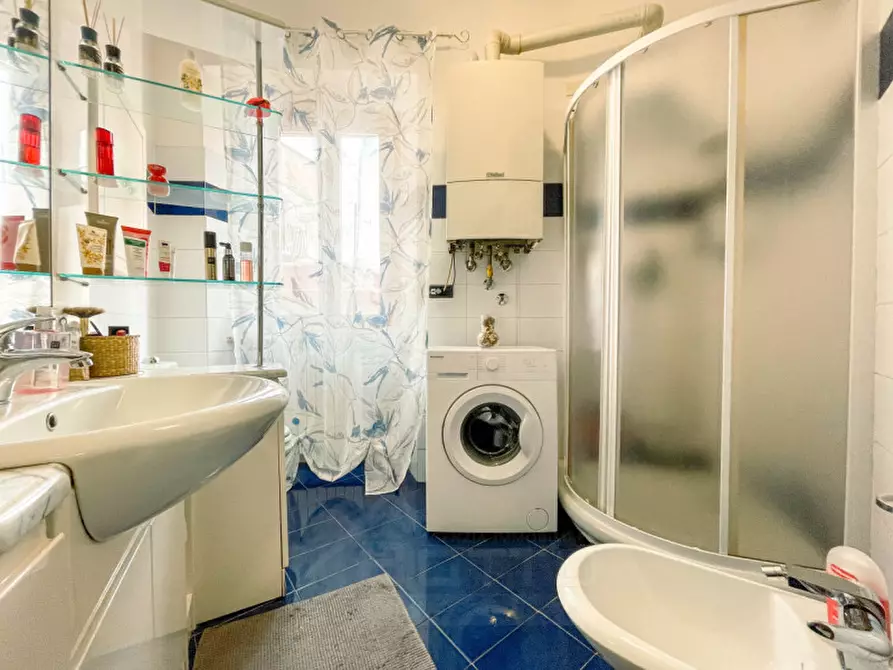 Immagine 11 di Appartamento in vendita  in via Roma a Pella