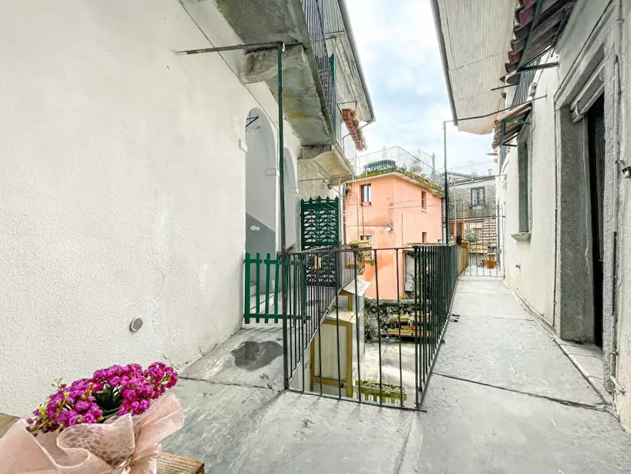 Immagine 14 di Appartamento in vendita  in via Roma a Pella