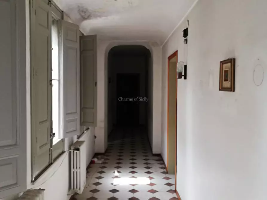 Immagine 9 di Casa indipendente in vendita  a Vittoria