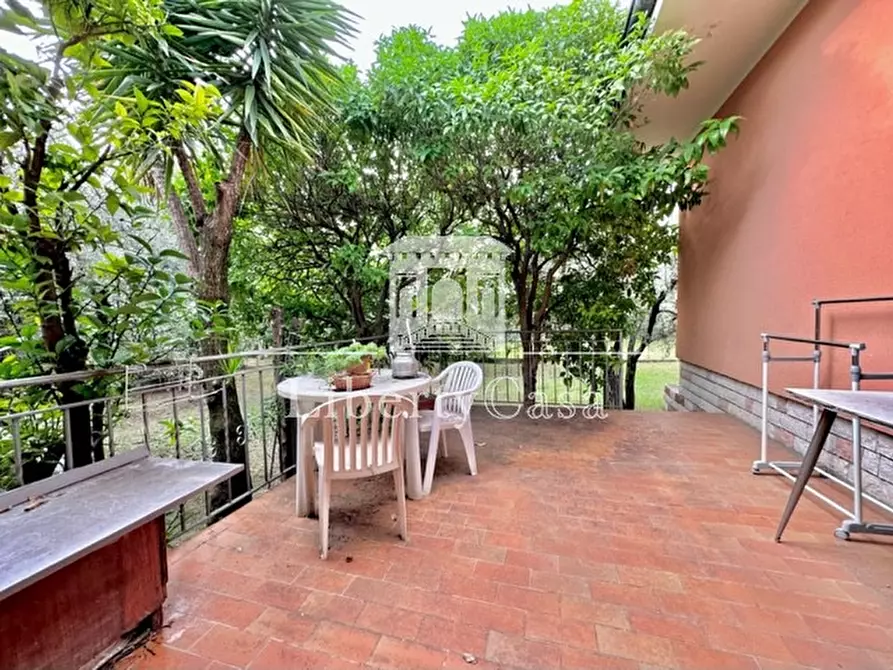 Immagine 2 di Villa in vendita  in Via Promontorio a Toscolano-Maderno