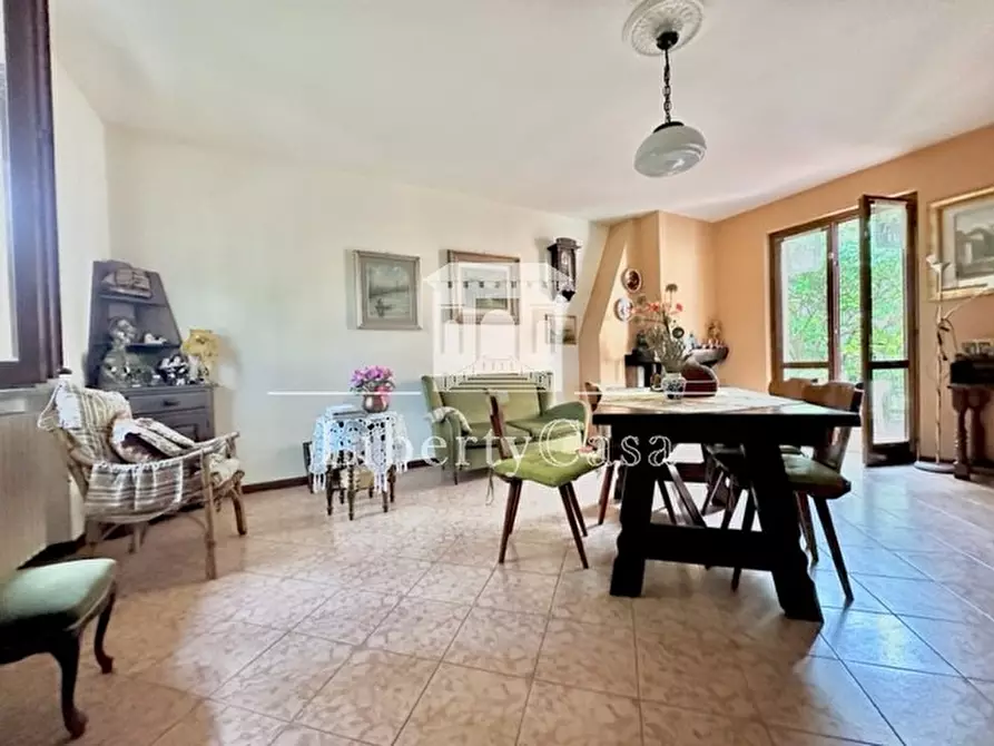 Immagine 3 di Villa in vendita  in Via Promontorio a Toscolano-Maderno