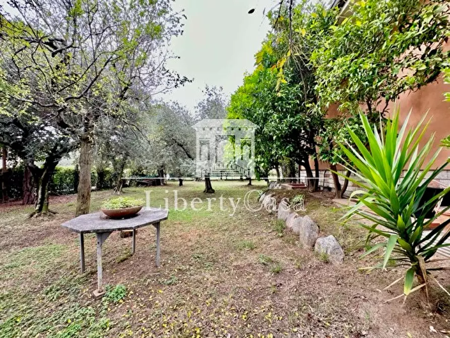 Immagine 19 di Villa in vendita  in Via Promontorio a Toscolano-Maderno