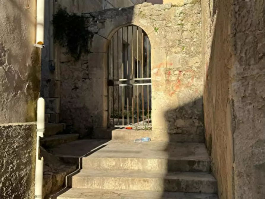 Immagine 13 di Casa indipendente in vendita  in Via Ruffino a Modica