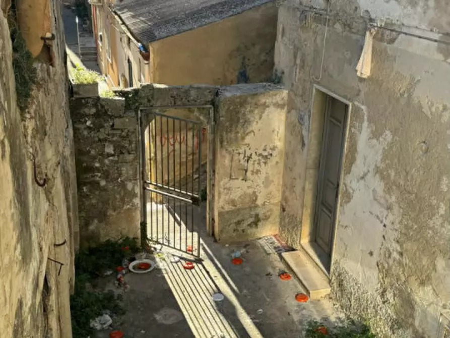 Immagine 17 di Casa indipendente in vendita  in Via Ruffino a Modica