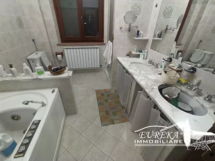 Immagine 16 di Villa in vendita  in Località Pineta a Castiglione Del Lago