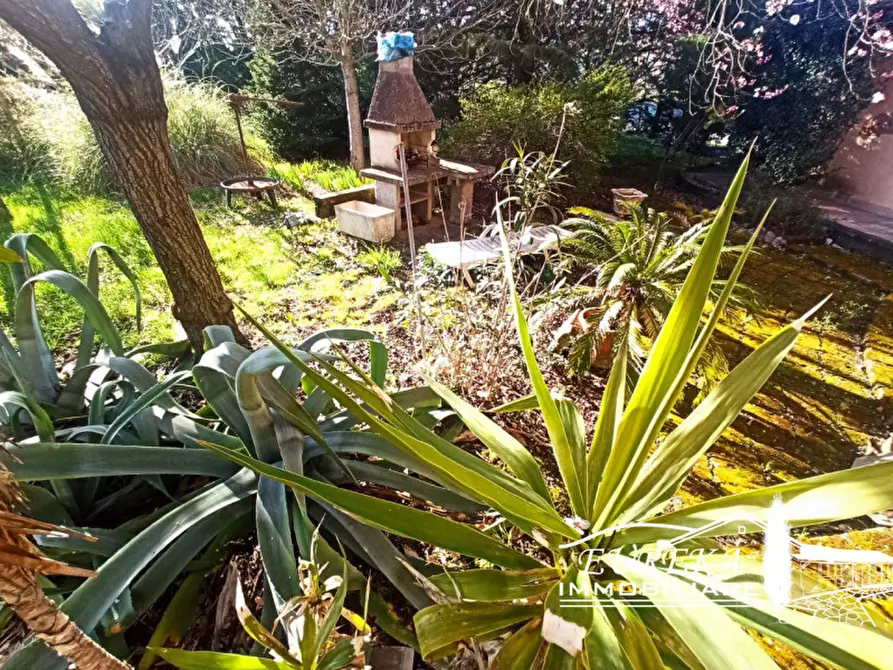 Immagine 29 di Villa in vendita  in Località Pineta a Castiglione Del Lago