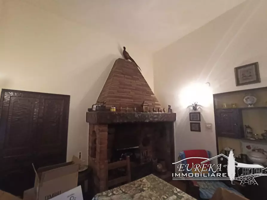 Immagine 22 di Appartamento in vendita  in via roma 152 a Castiglione Del Lago