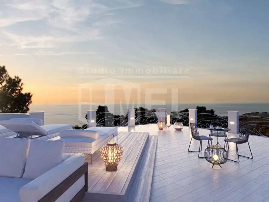 Immagine 10 di Attico in vendita  in viale del tirreno a Livorno