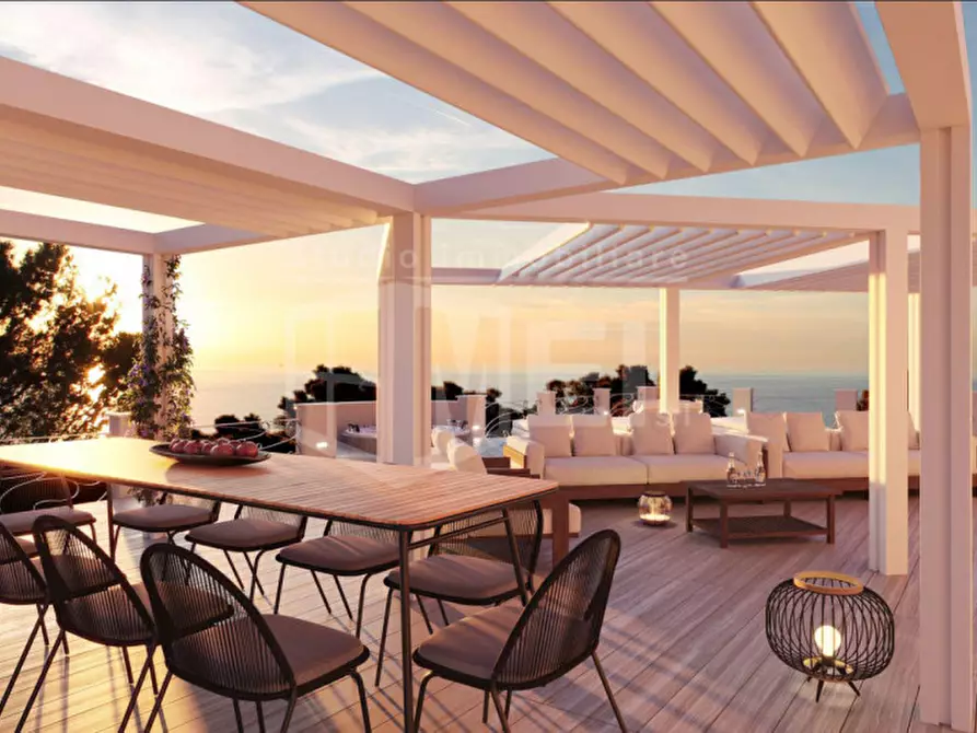 Immagine 13 di Attico in vendita  in viale del tirreno a Livorno