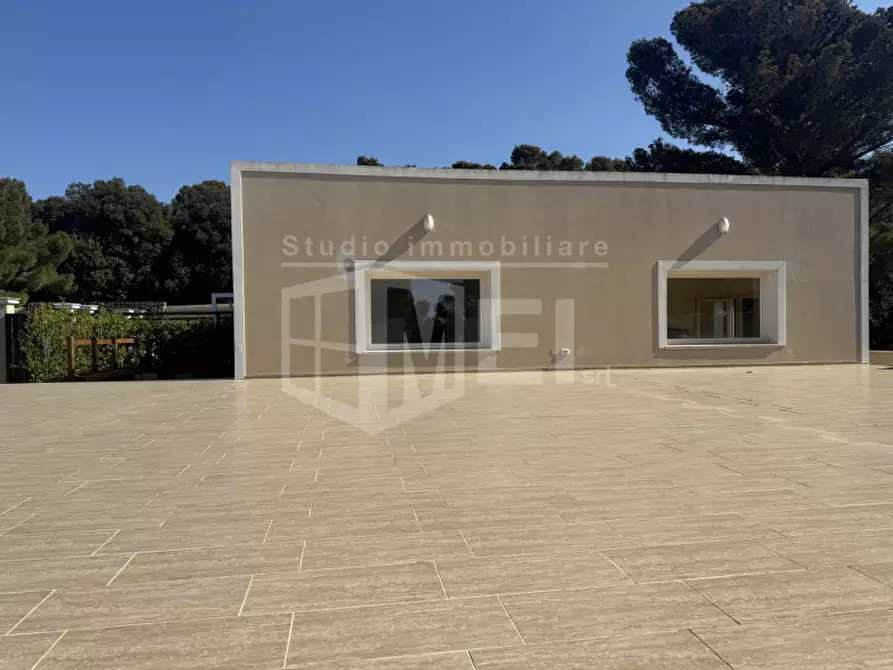 Immagine 30 di Attico in vendita  in viale del tirreno a Livorno