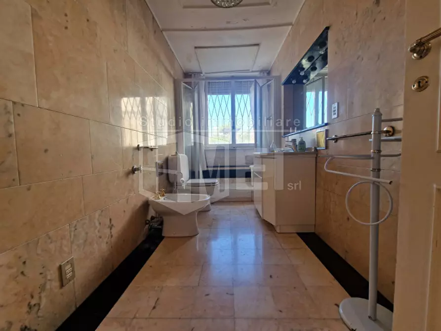 Immagine 24 di Appartamento in vendita  in via Ravizza a Livorno