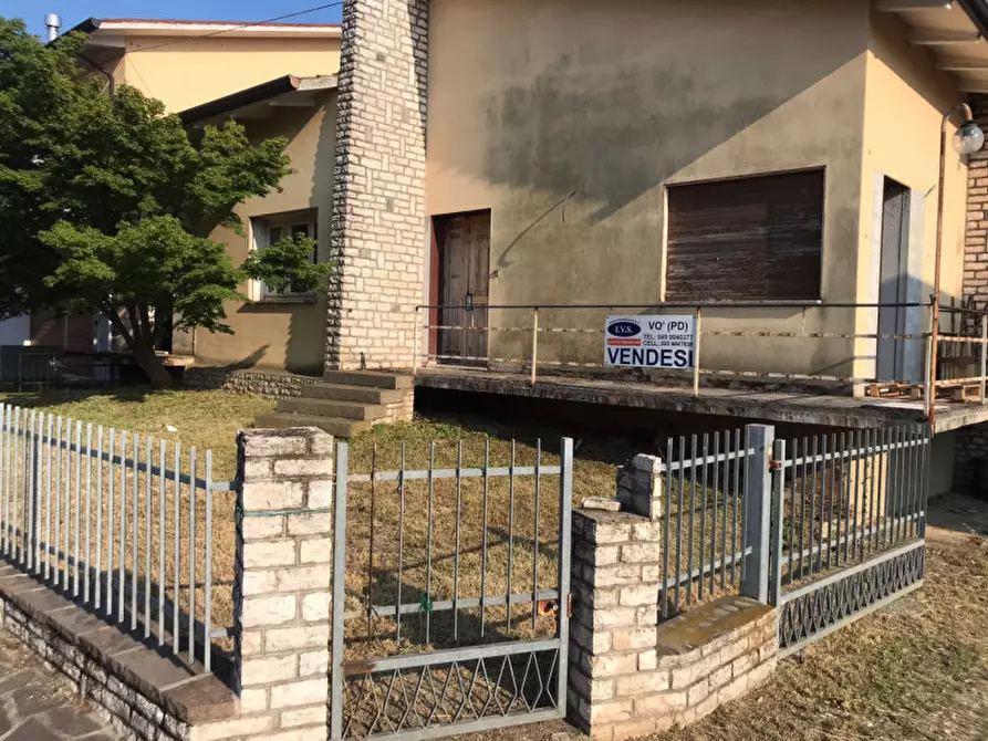 Immagine 2 di Villetta a schiera in vendita  in PIAZZA LIBERAZIONE a Vo