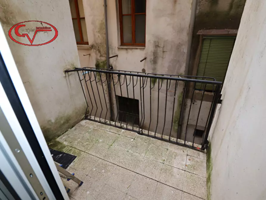 Immagine 6 di Appartamento in vendita  in via Roma a Montevarchi