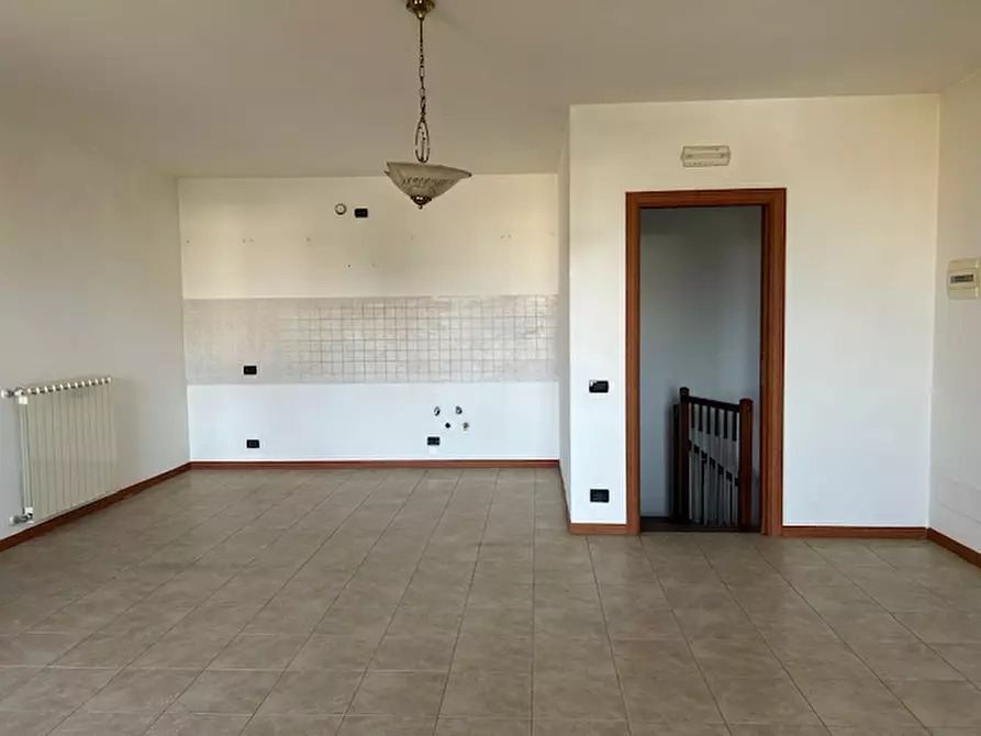 Immagine 2 di Appartamento in vendita  a Piacenza D'adige