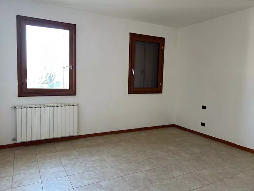 Immagine 6 di Appartamento in vendita  a Piacenza D'adige