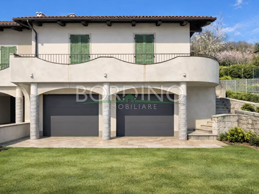 Immagine 1 di Casa bifamiliare in vendita  a Govone