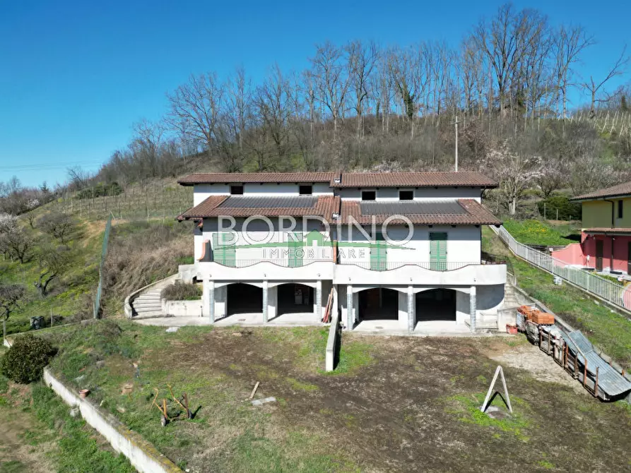 Immagine 8 di Casa bifamiliare in vendita  a Govone