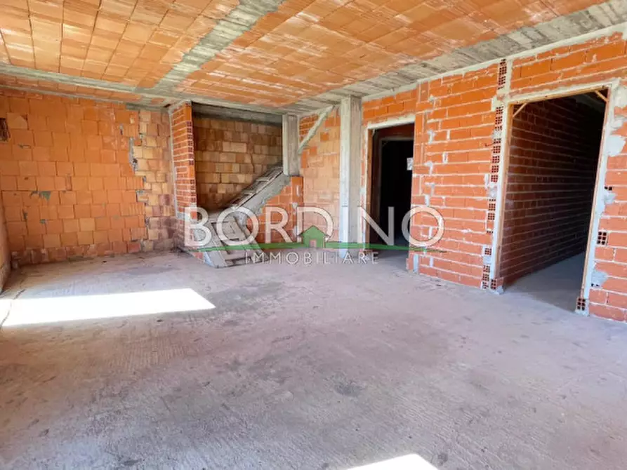 Immagine 14 di Casa bifamiliare in vendita  a Govone