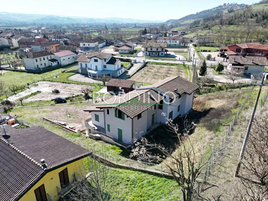 Immagine 35 di Casa bifamiliare in vendita  a Govone