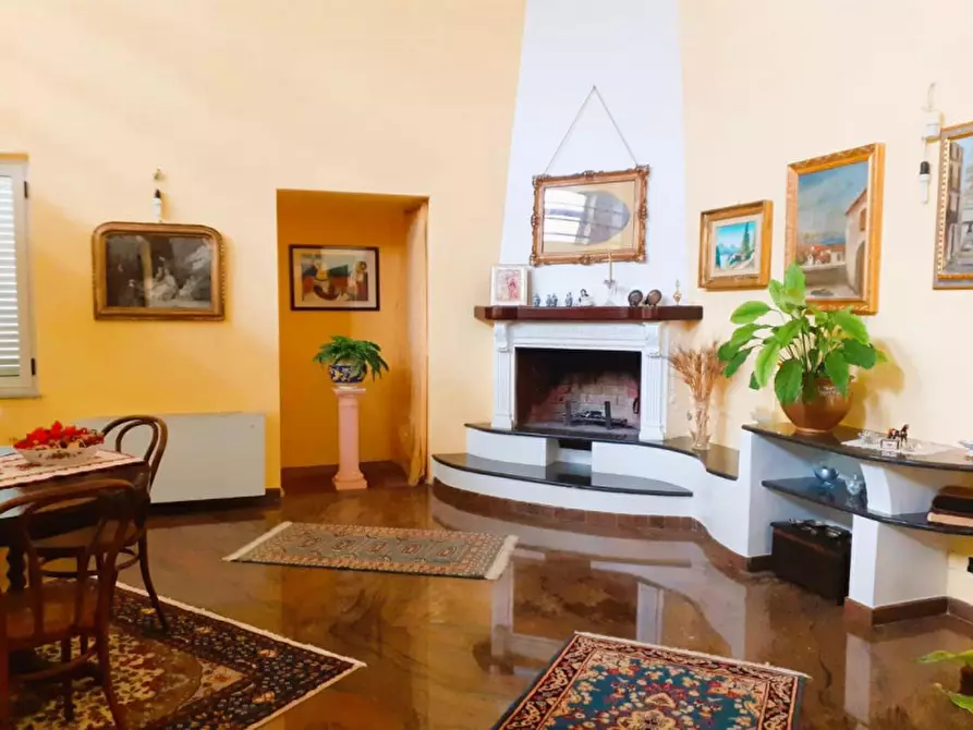 Immagine 1 di Villa in vendita  in Contrada Canfuto, N. snc a Bivona