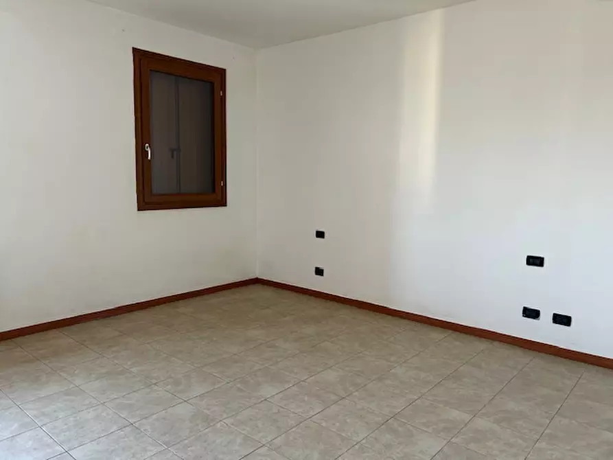 Immagine 6 di Appartamento in vendita  a Piacenza D'adige