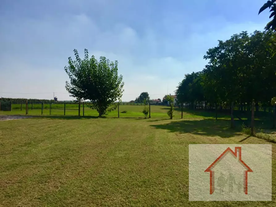 Immagine 13 di Rustico / casale in vendita  a Nervesa Della Battaglia