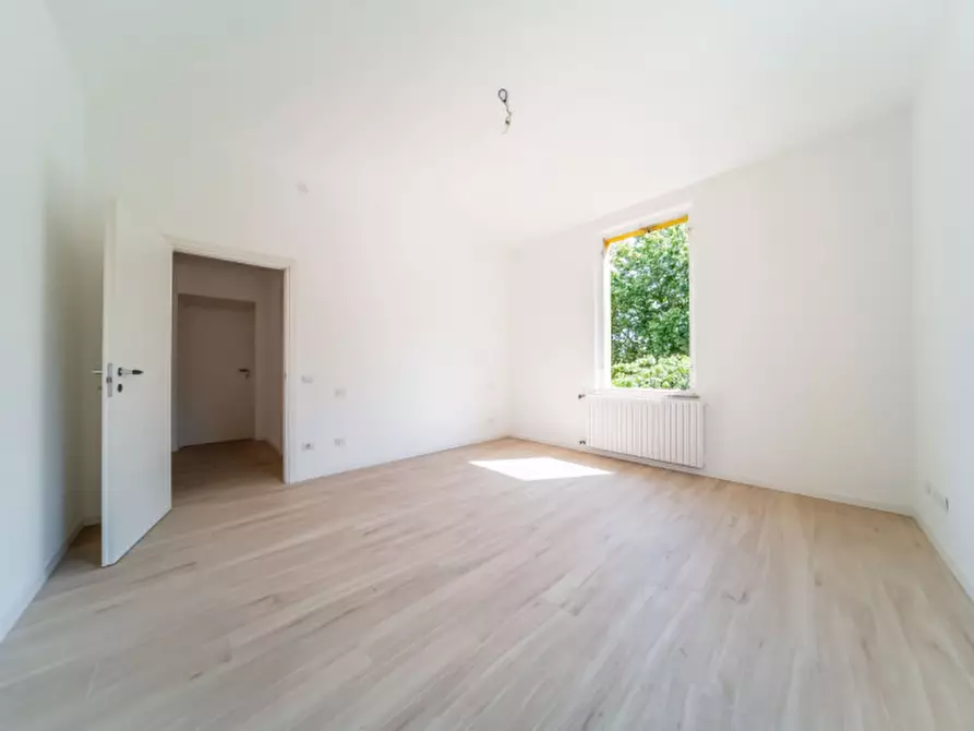 Immagine 5 di Appartamento in vendita  in Via dei Mille n.102 a Parma