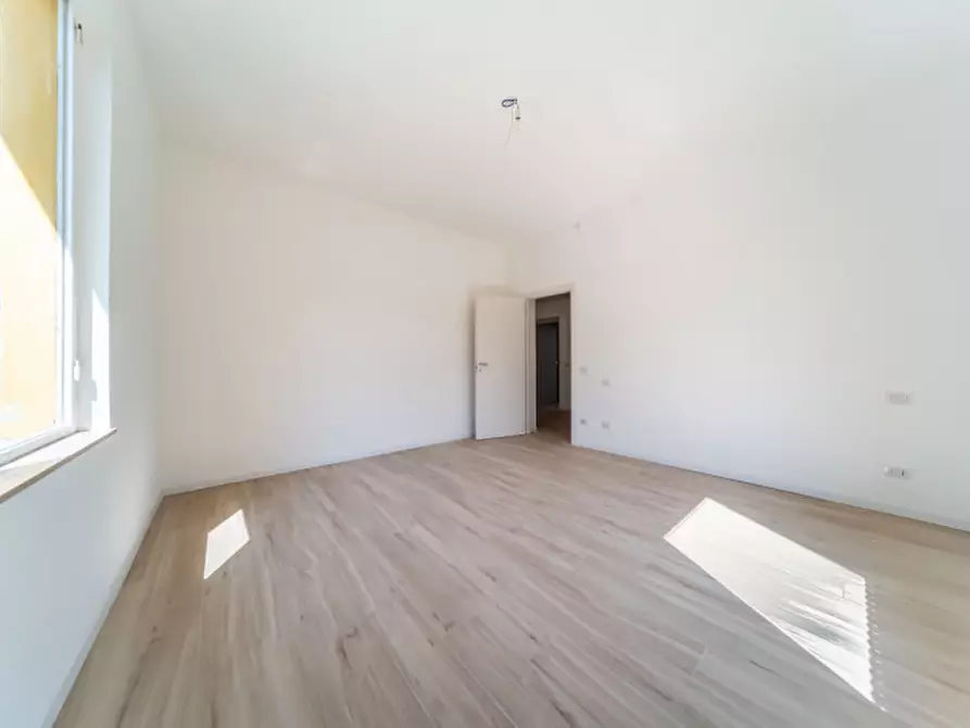 Immagine 6 di Appartamento in vendita  in Via dei Mille n.102 a Parma