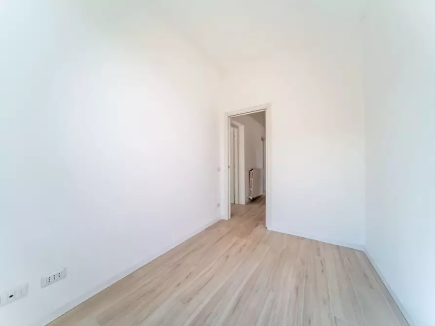 Immagine 10 di Appartamento in vendita  in Via dei Mille n.102 a Parma