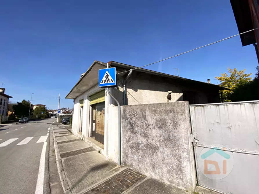 Immagine 20 di Magazzino in vendita  in via XXIV maggio 78 a Mossa