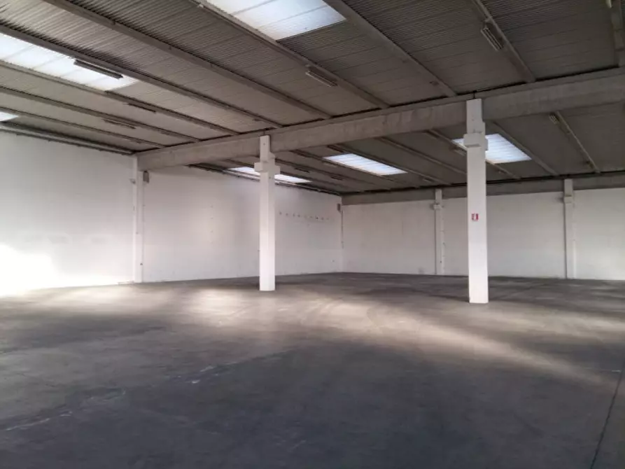 Immagine 7 di Capannone industriale in affitto  in strada provnciale 16 a Monselice