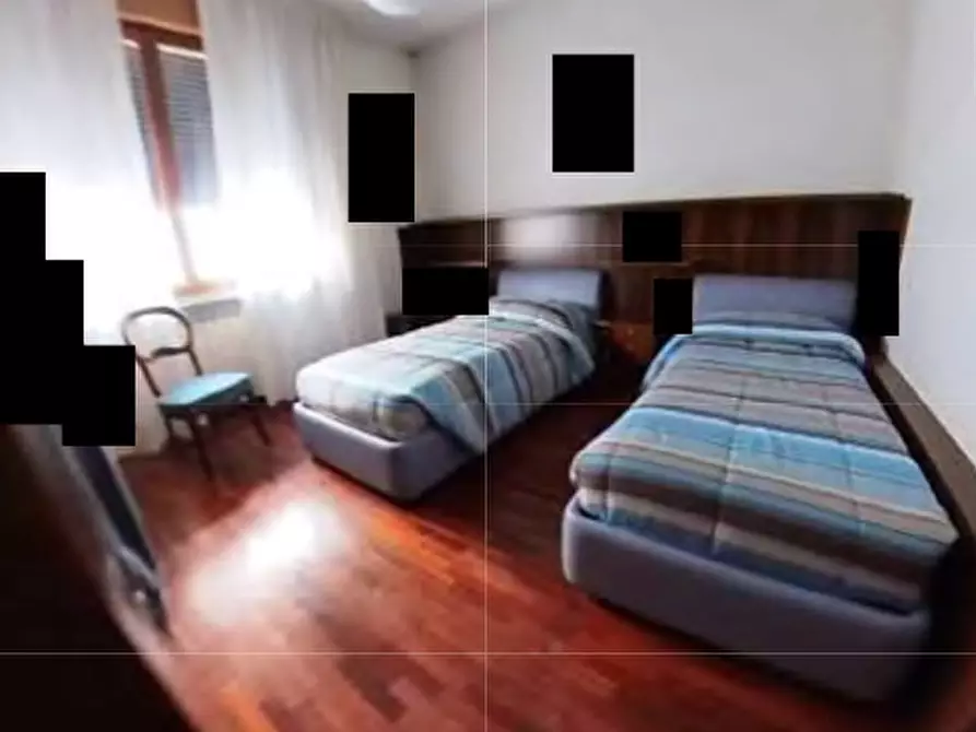 Immagine 1 di Appartamento in vendita  in VIA PETRARCA 20/B a Rovigo