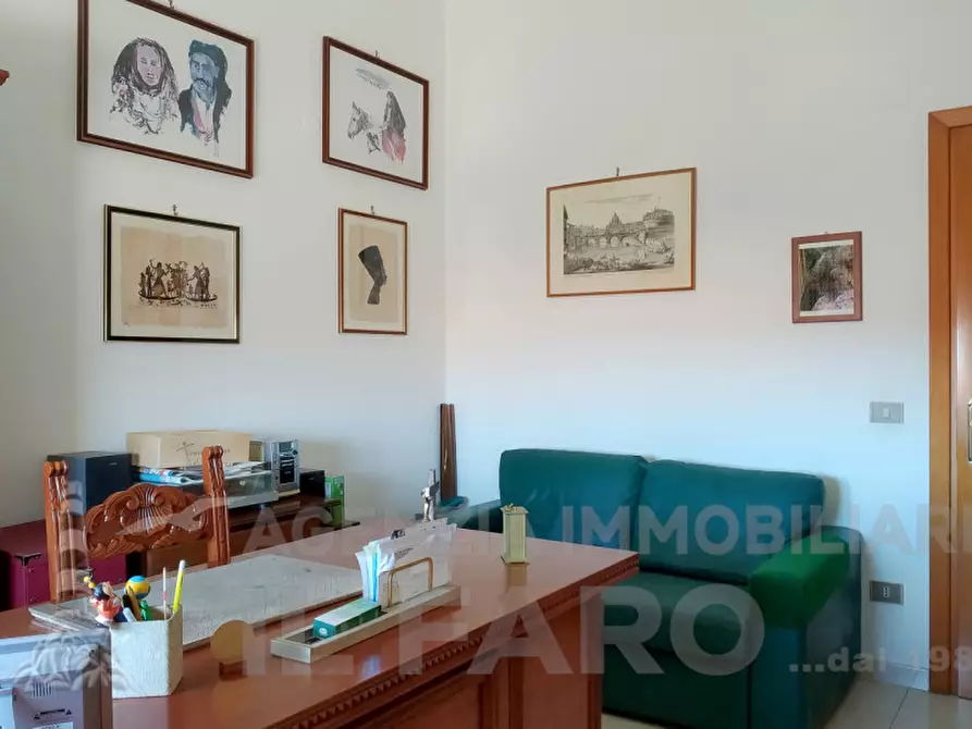 Immagine 4 di Appartamento in vendita  in Via Indipendenza vic. B a La Maddalena