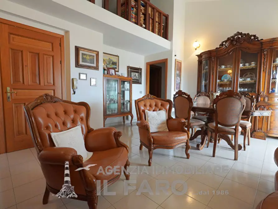 Immagine 6 di Appartamento in vendita  in Via Indipendenza vic. B a La Maddalena