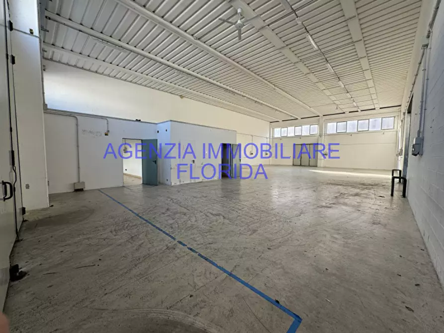 Immagine 8 di Capannone industriale in vendita  a Camposampiero