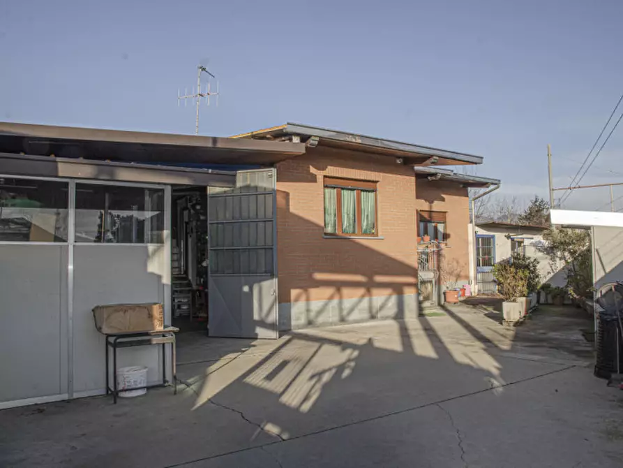 Immagine 15 di Appartamento in vendita  in Strada Mongina, 28 a Moncalieri