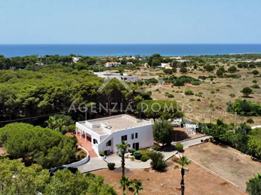 Immagine 1 di Villa in vendita  in Punta Pizzo a Gallipoli