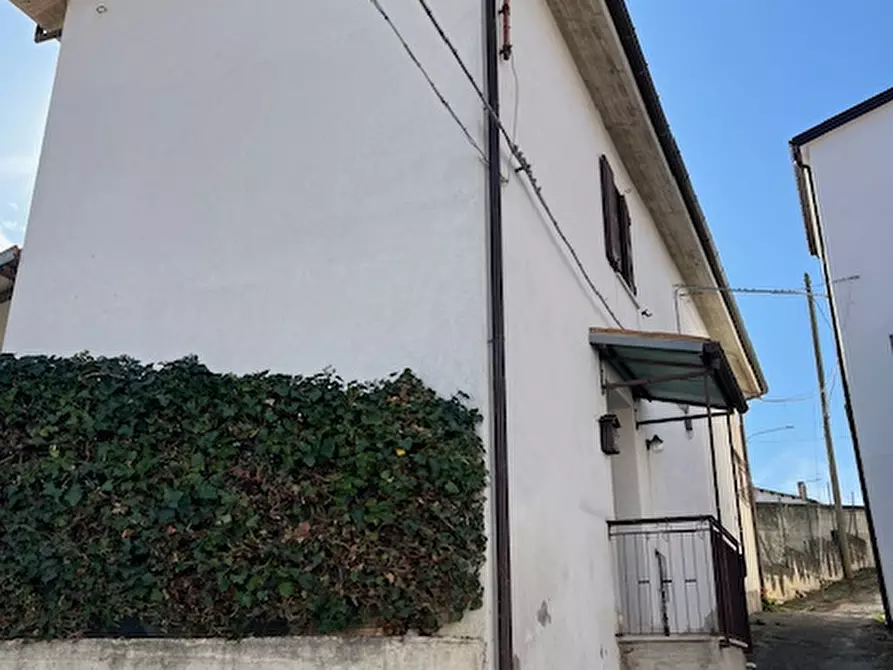 Immagine 20 di Casa indipendente in vendita  in Via San Rocco a Colledara