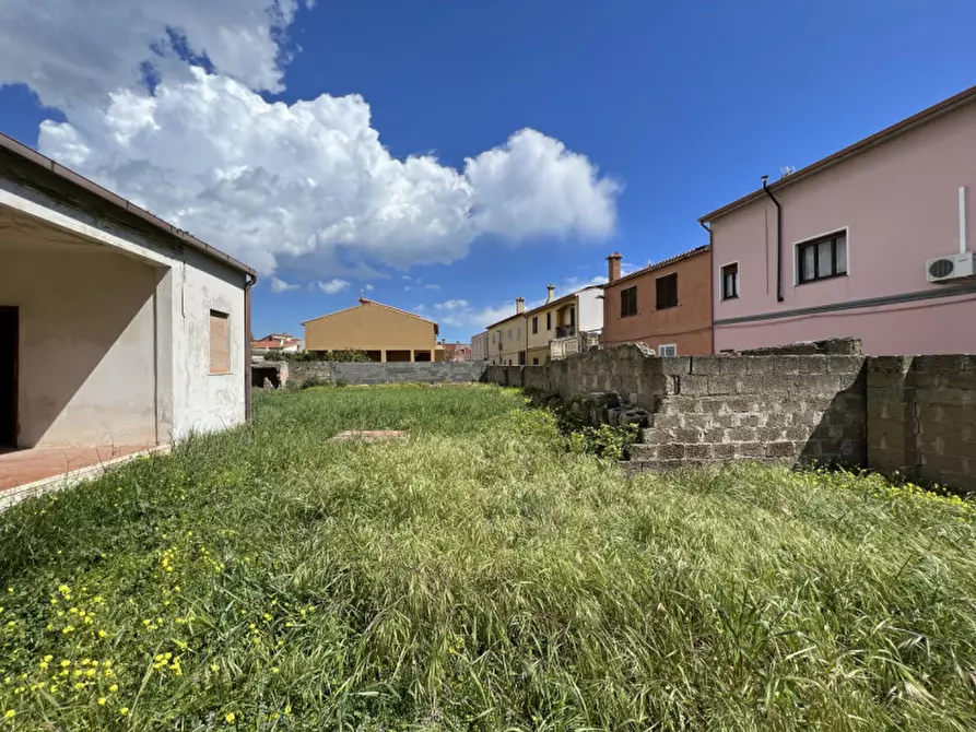Immagine 4 di Villa in vendita  in Vico Giuseppe Garibaldi 20 a Pula