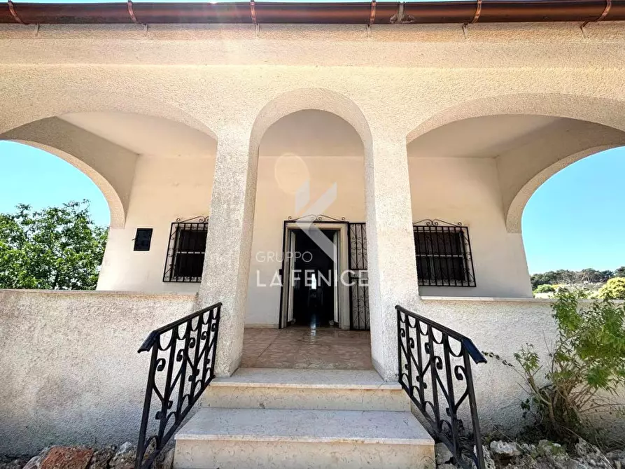 Immagine 7 di Villa in vendita  in STRADA PORCILE PALESI a Martina Franca
