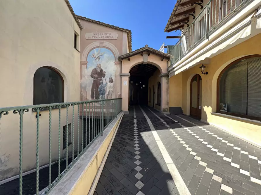 Immagine 2 di Negozio in affitto  in Corso vittorio Emanuele a Pula