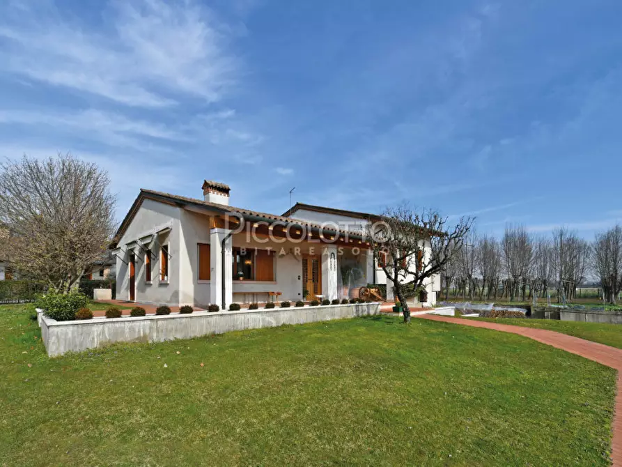 Immagine 22 di Villa in vendita  in via Mattarelli a Fonte