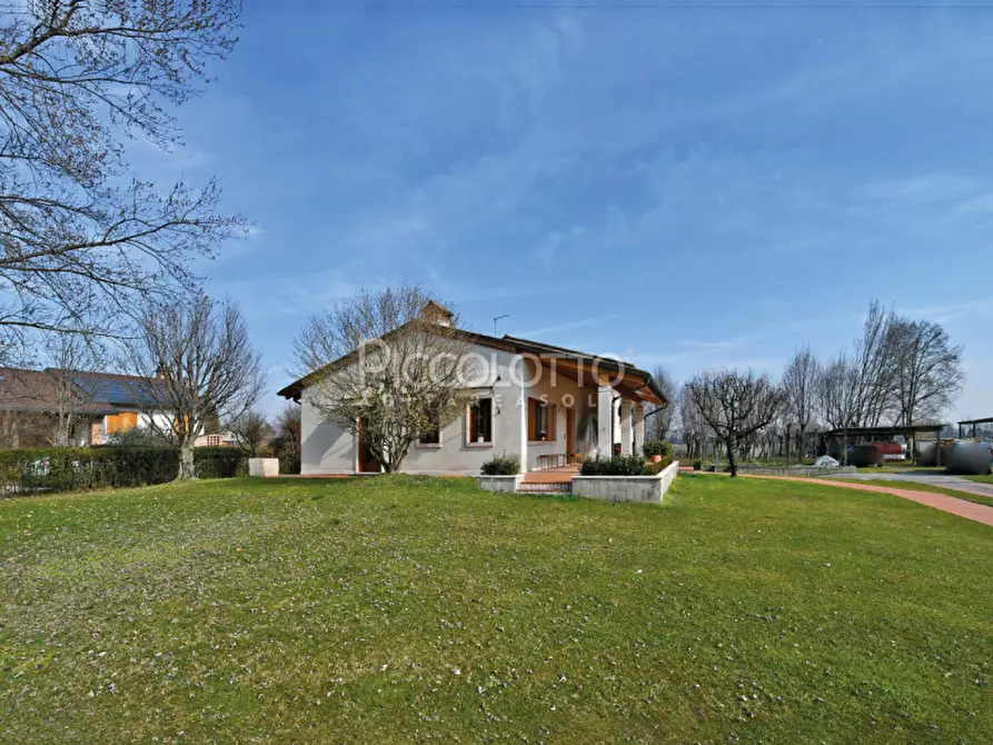 Immagine 23 di Villa in vendita  in via Mattarelli a Fonte