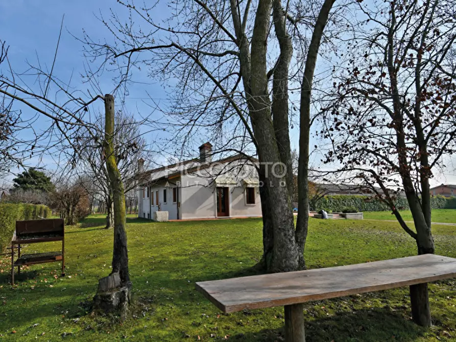 Immagine 24 di Villa in vendita  in via Mattarelli a Fonte