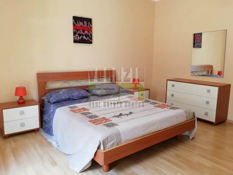 Immagine 5 di Appartamento in vendita  a Noto