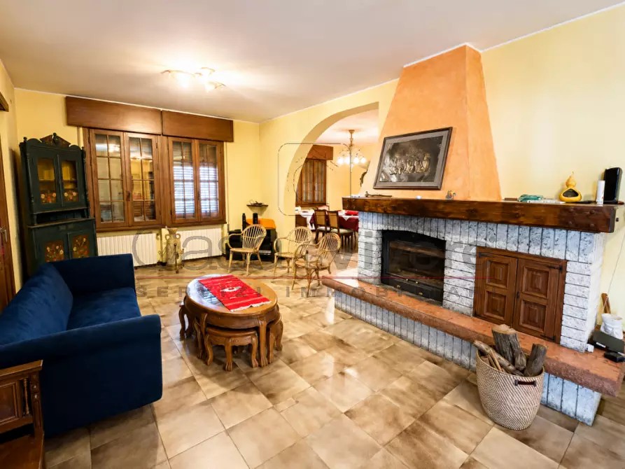 Immagine 8 di Casa indipendente in vendita  in Via Santa Caterina a Correzzola