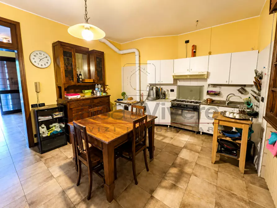 Immagine 13 di Casa indipendente in vendita  in Via Santa Caterina a Correzzola