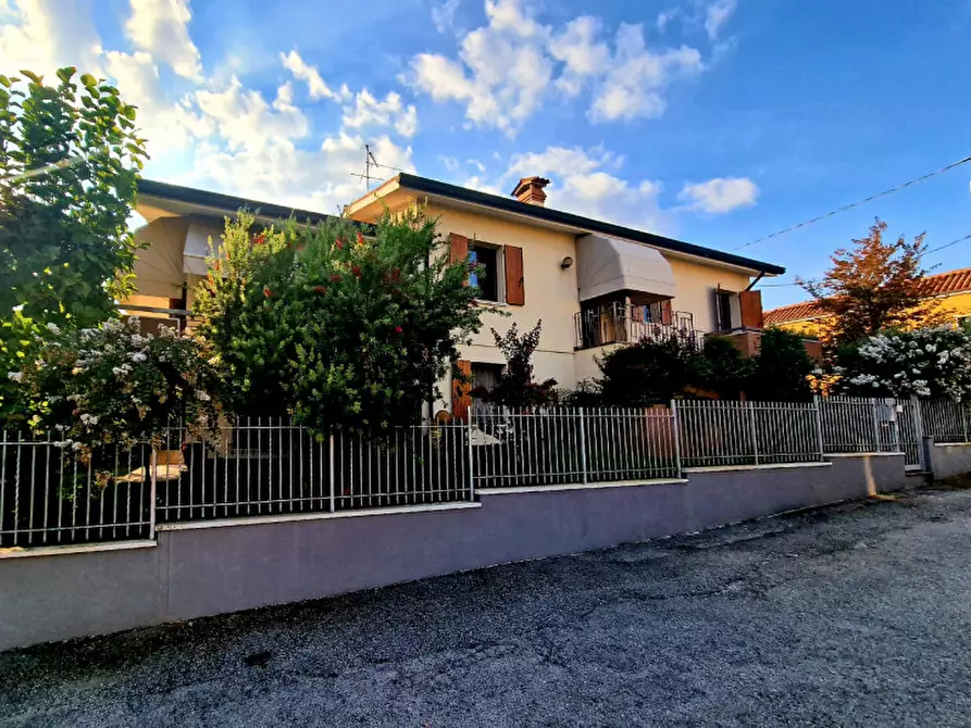 Immagine 1 di Casa indipendente in vendita  in Via Settabile a Este